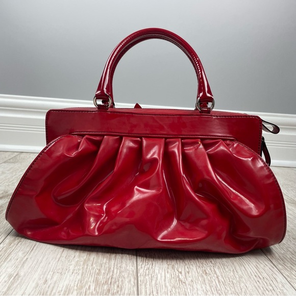 Authentic Valentino Garavani Lacca fleur red bag - Picture 2 of 12